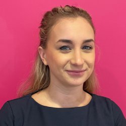 Rhea Kent is a Receptionist