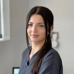 Chloe Beresford is a dental nurse at  Total Orthodontics Sheffield
