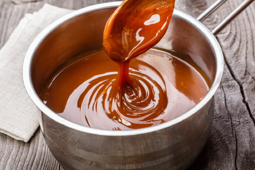 Liquid caramel in a pot